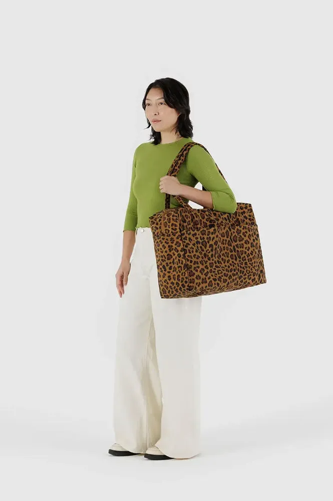 BAGGU Cloud Large Leopard Carry-On